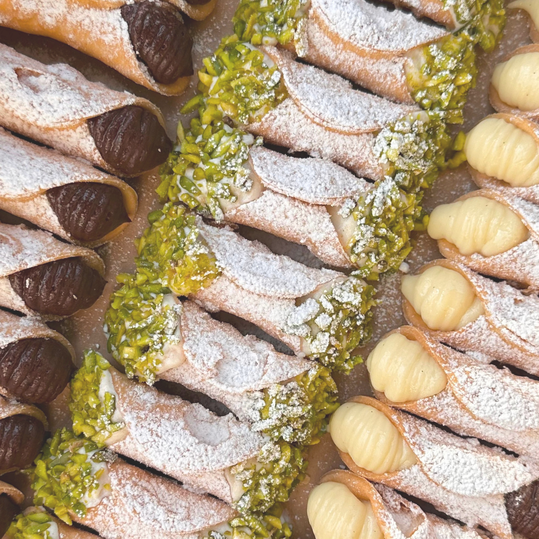Cannoli Gift Box - 36 Pack