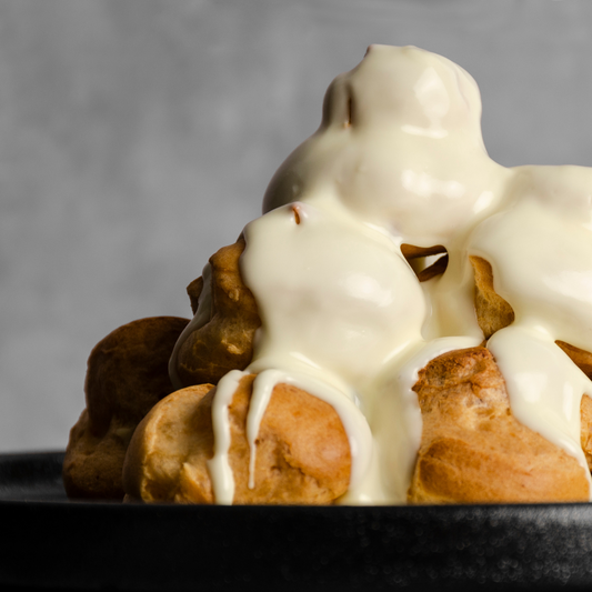 White Chocolate Profiteroles - 30 Pack
