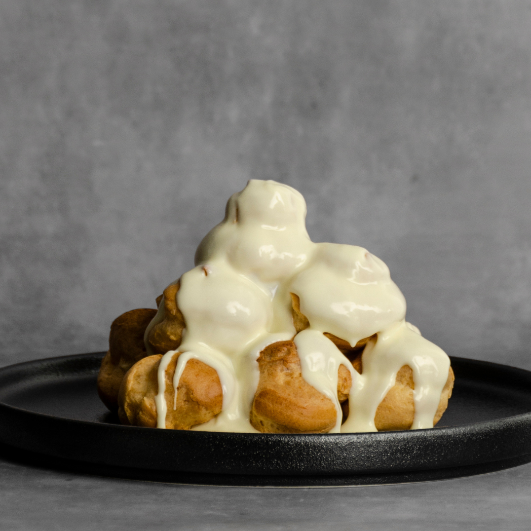 White Chocolate Profiteroles - 50 Pack