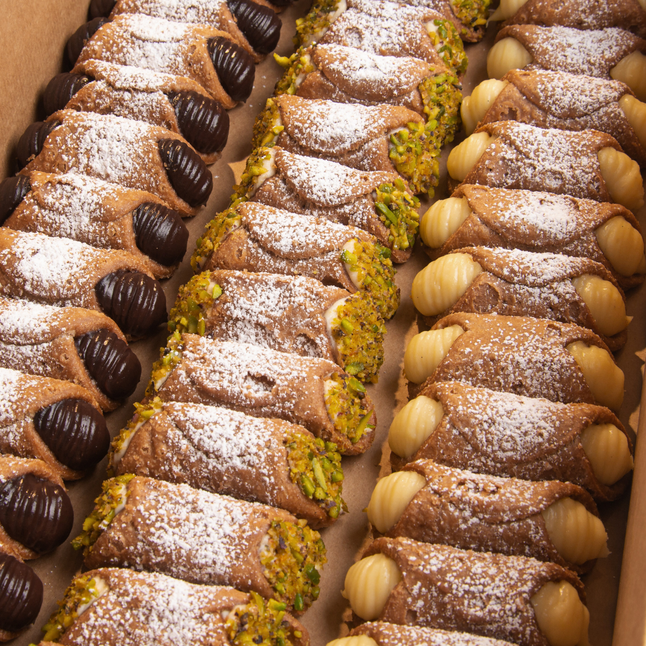 Cannoli Gift Box - 36 Pack
