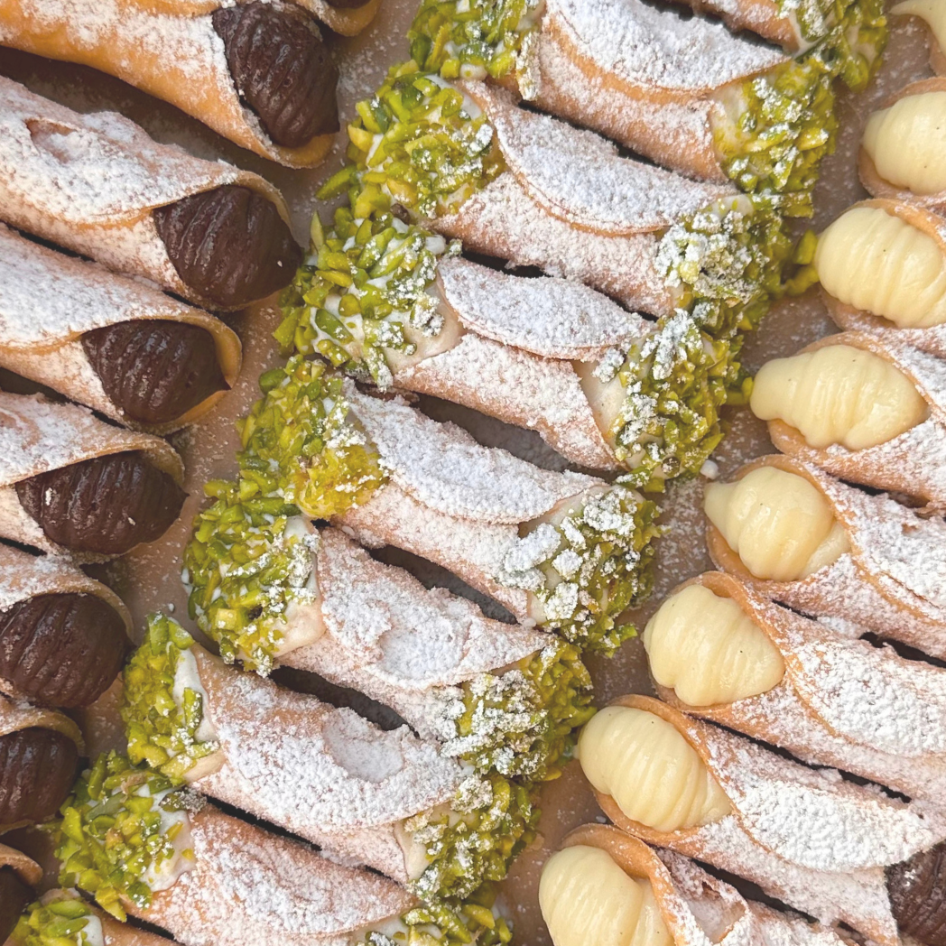 Cannoli Gift Box - 54 Pack